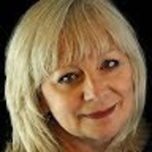 Meet your Posher, Liz